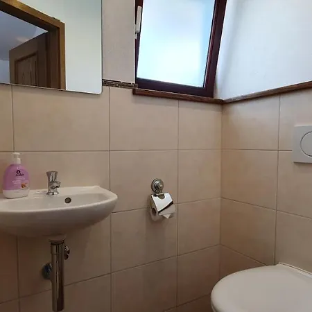 Farm stay Fuchsbauernhof Piding