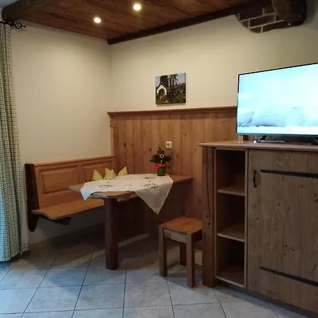 Farm stay Fuchsbauernhof *