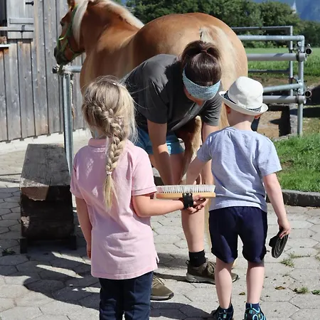 Fuchsbauernhof Farmház Piding